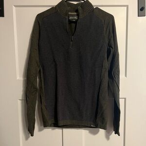 Eddie Bauer Men's Green and Gray Zip-Up Sweater